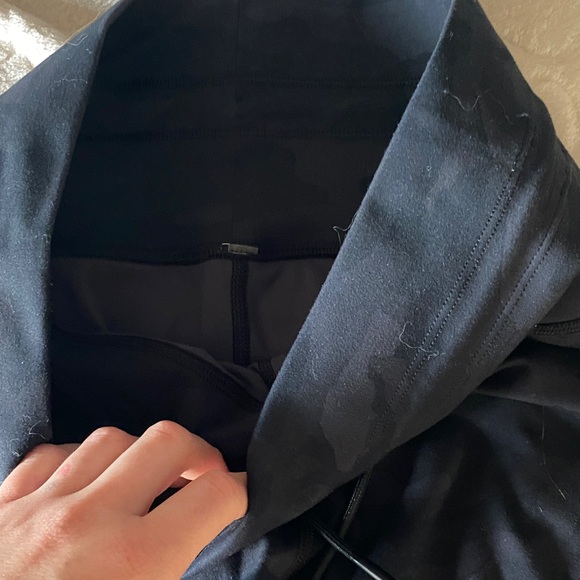 Vuori Daily Leggings - Picture 7 of 13